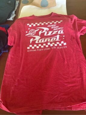 Men’s Disney shirt